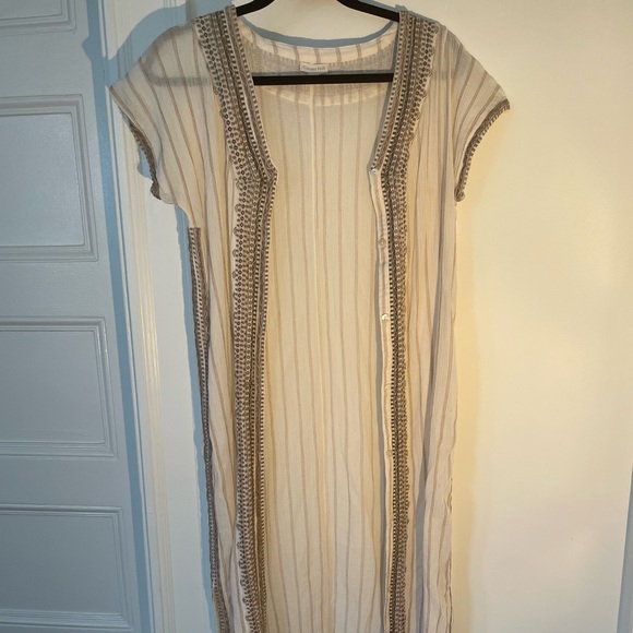 Garnet Hill Cover-up - Picture 12 of 16